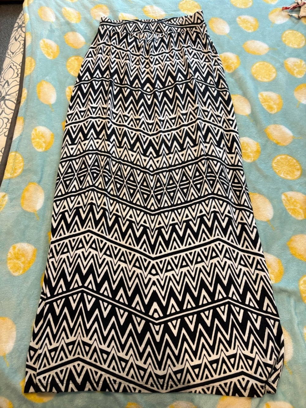 Apt. 9 Black and White Geometric Maxi Skirt